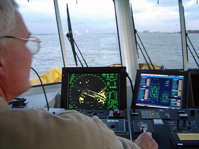 Jan van Kouwen bestuurt de RPA16